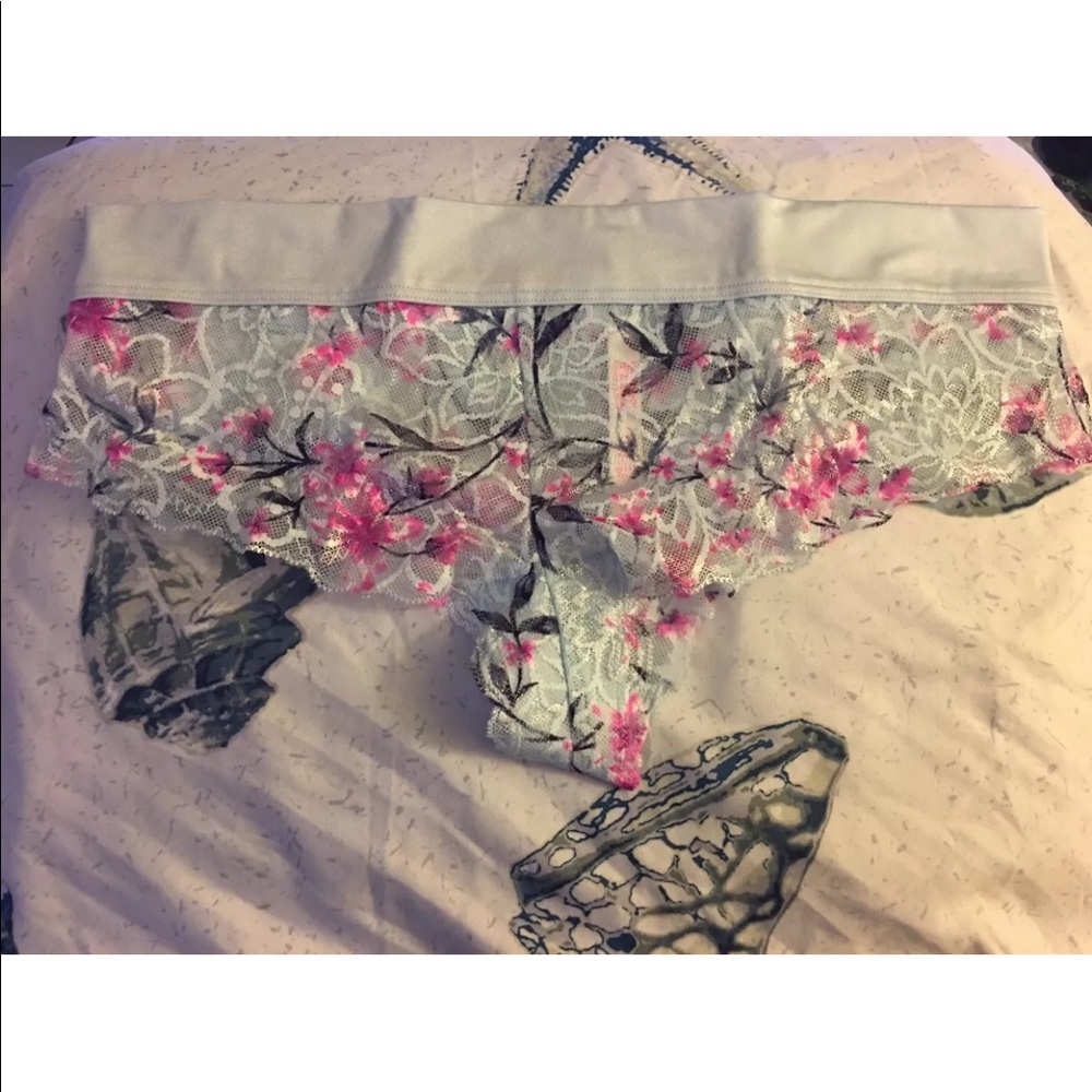 PINK Victoria’s Secret pantie size medium